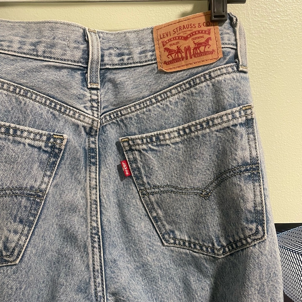 Straight Leg Levi’s